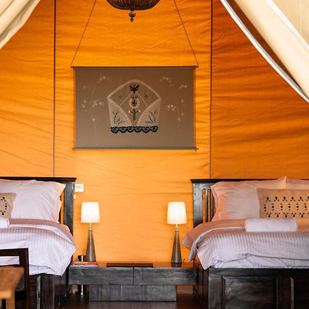 Mia Glamping Hotel Orissaare Exterior foto
