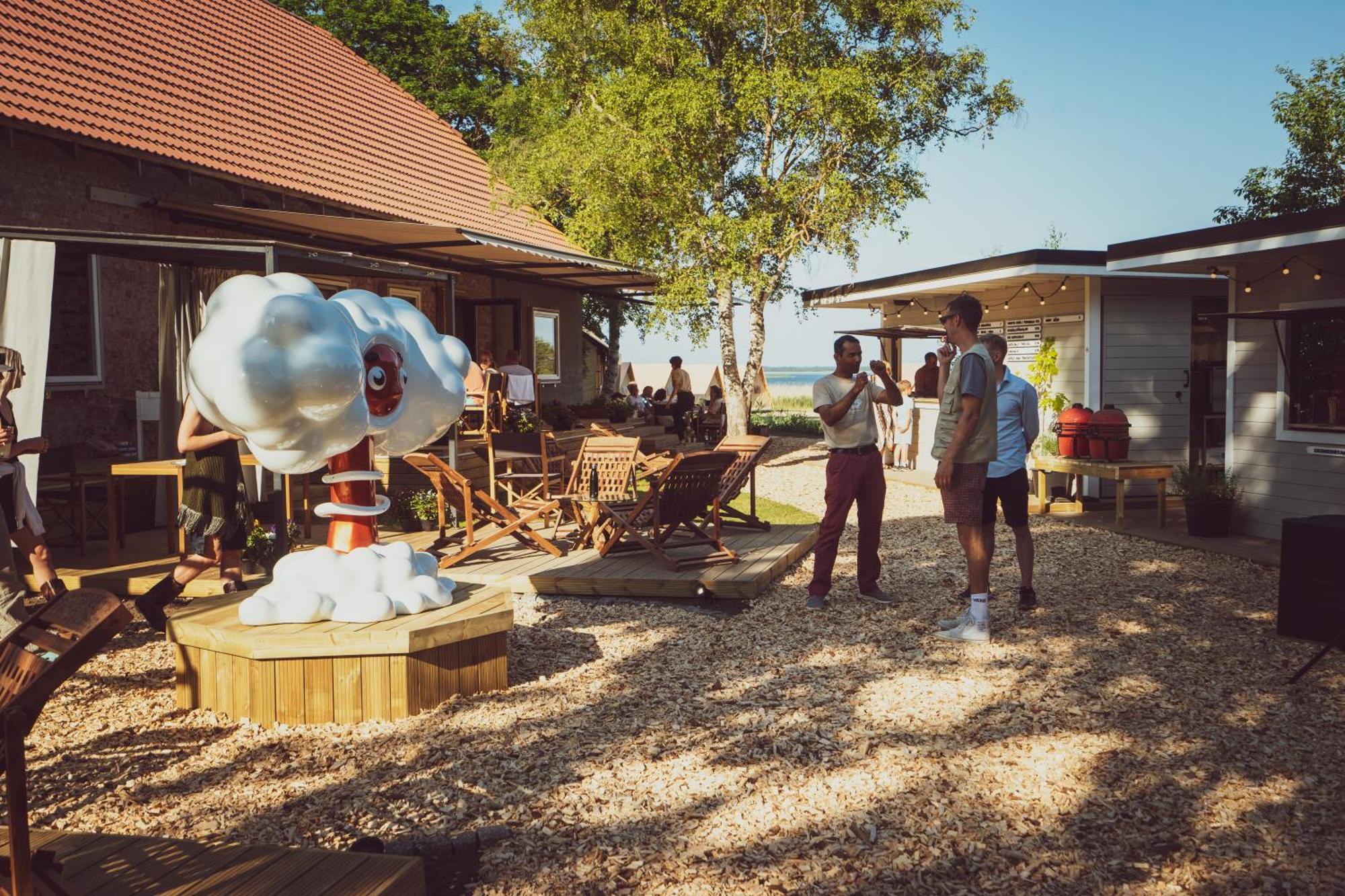 Mia Glamping Hotel Orissaare Exterior foto