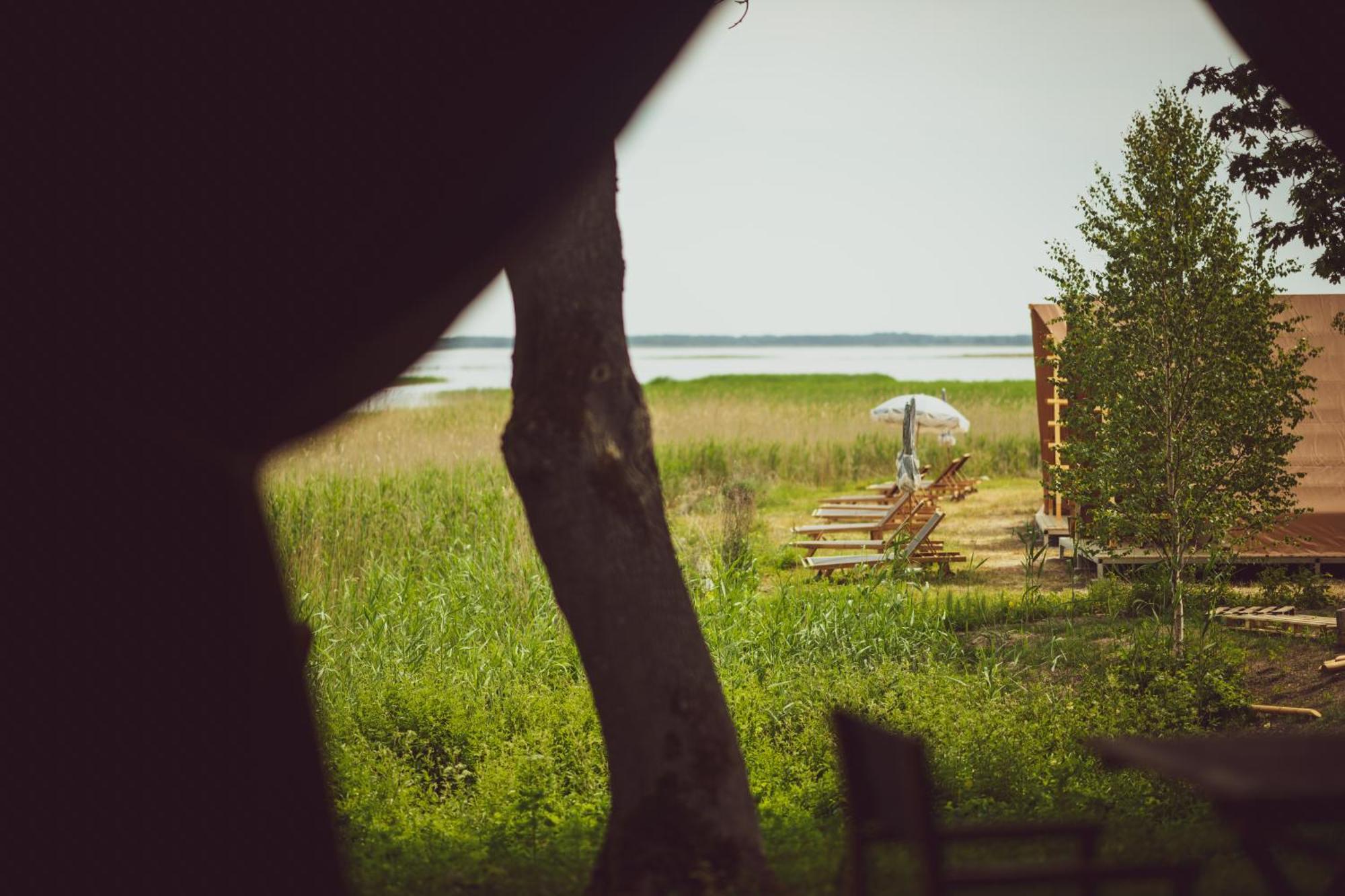 Mia Glamping Hotel Orissaare Exterior foto