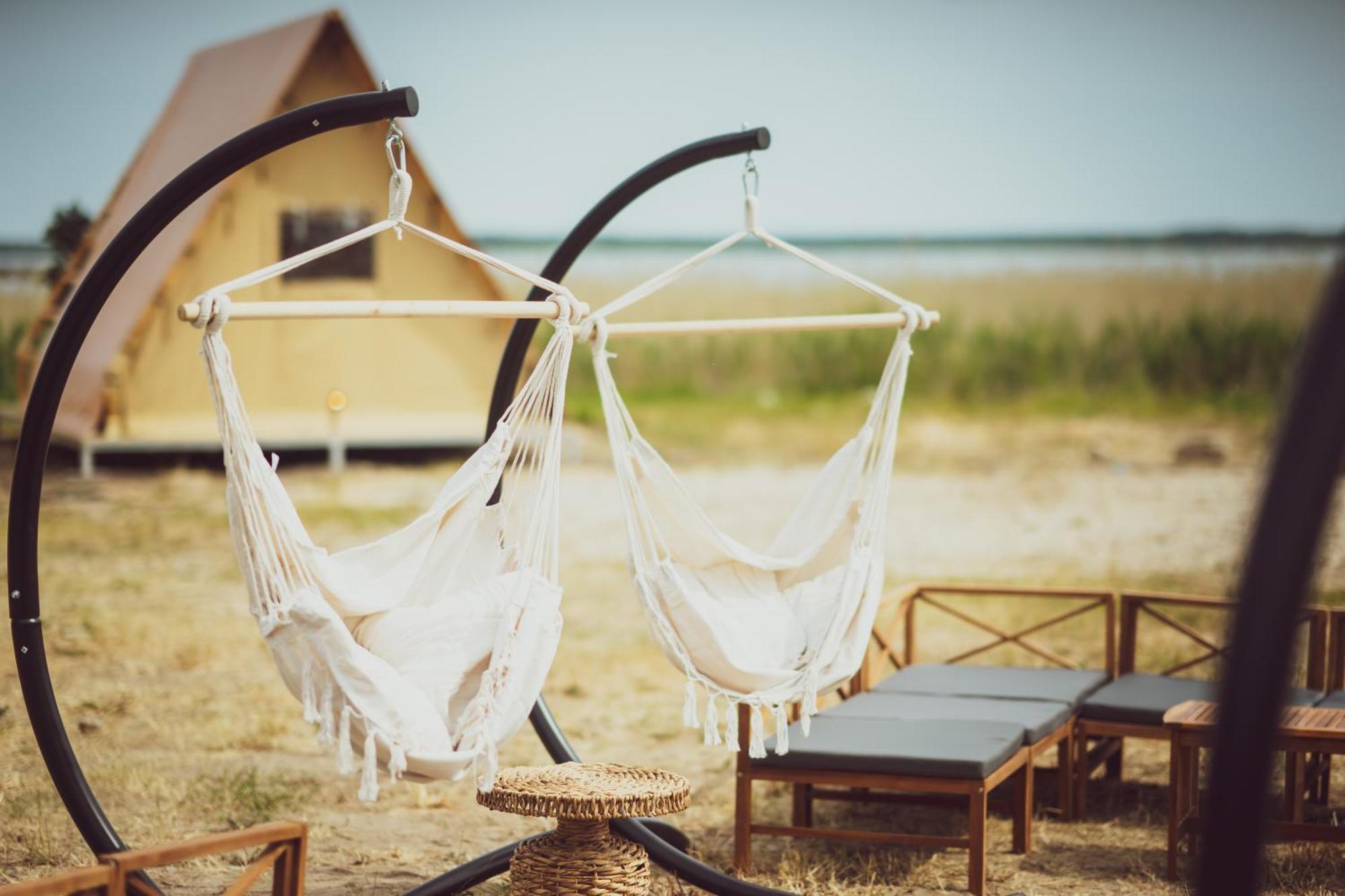 Mia Glamping Hotel Orissaare Exterior foto