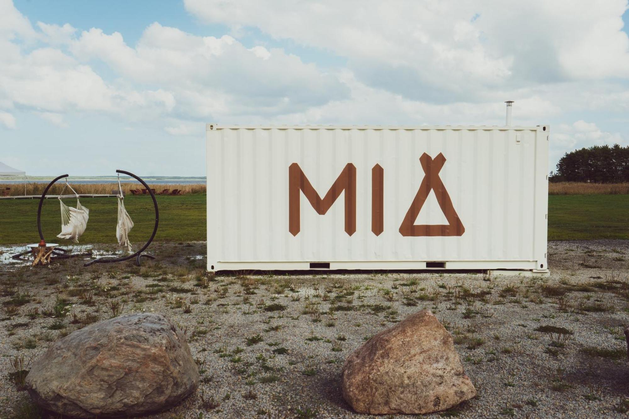 Mia Glamping Hotel Orissaare Exterior foto